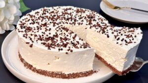 no-bake chocolate wafer cake